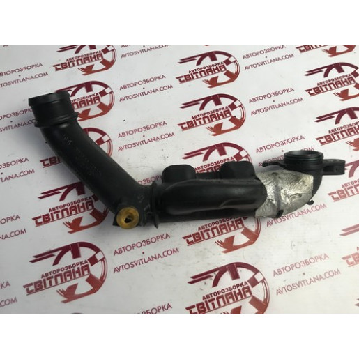 Патрубок интеркулера Citroen Berlingo 1.6 HDI 2008-2018 9657083280